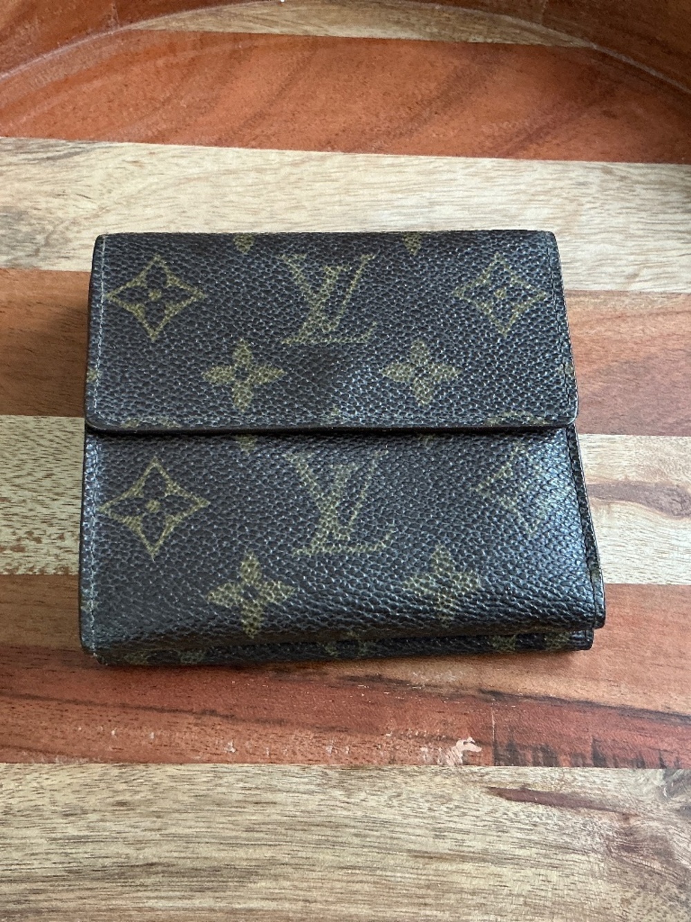 Louis Vuitton Monogram Medium Size Trifold Wallet - Picture 3 of 17